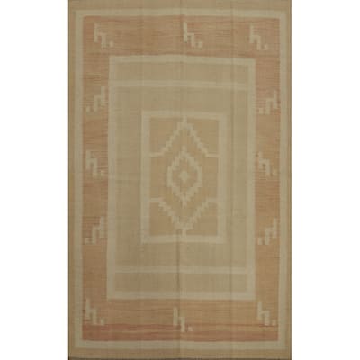 Hand Woven Southwestern Wool Beige Geometric Area Rug - 7' 2'' X 5' 0''