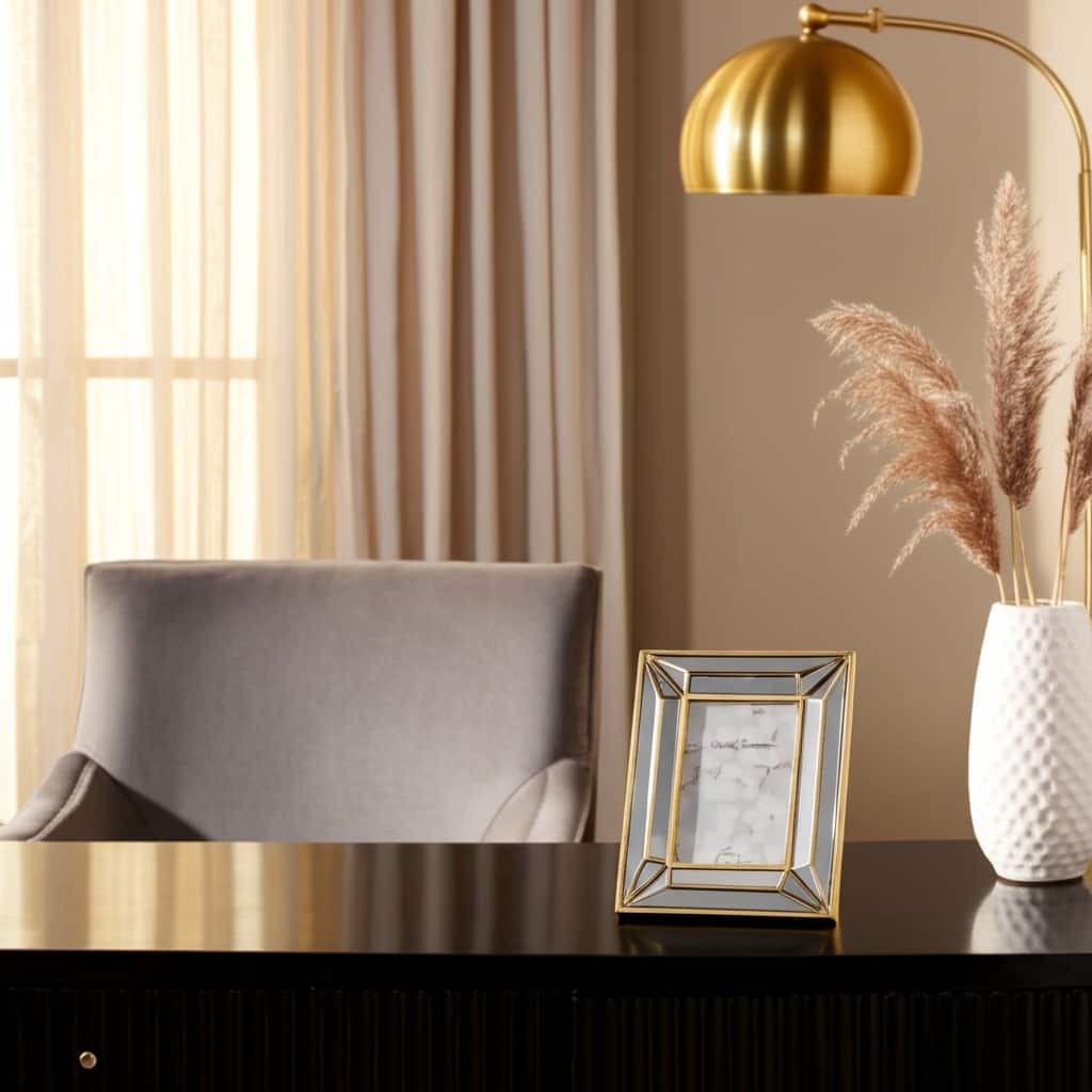 Polyresin Decorative Geometric Border Photo Frame Modern Accent Design