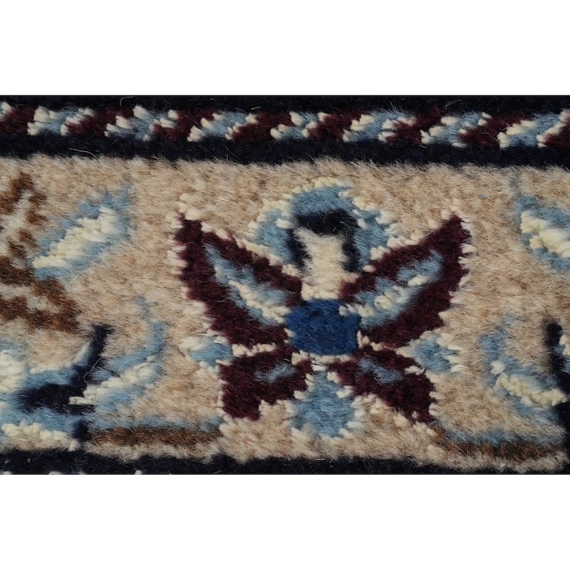 Hand Knotted Oriental 100% Wool Carpet Traditional Medallion Beige & Ivories Nain Area Rug - 6' 8'' X 3' 11''