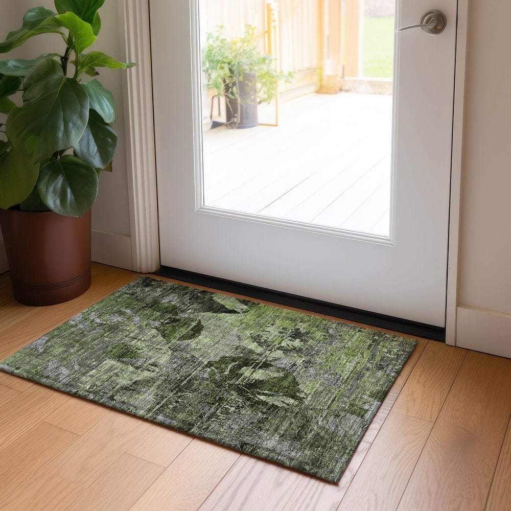 Machine Washable Indoor/ Outdoor Abstract Leaves Chantille Rug