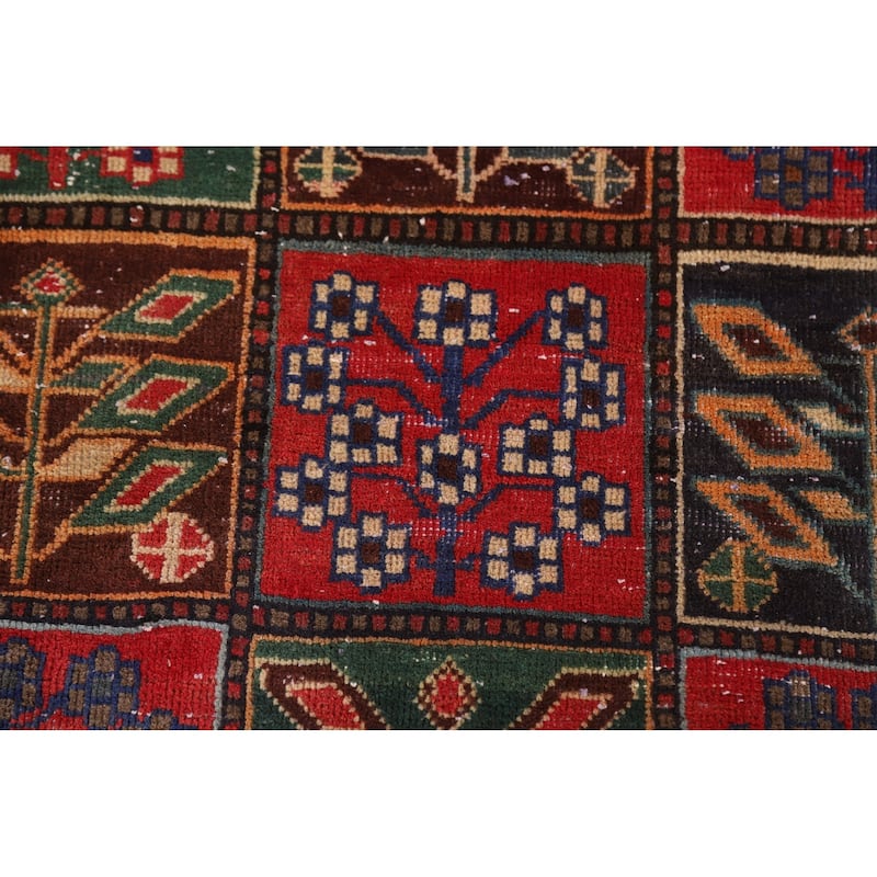 Traditional Bakhtiari Persian Vintage Rug Hand-Knotted Wool Carpet - 4'6"x 8'10"