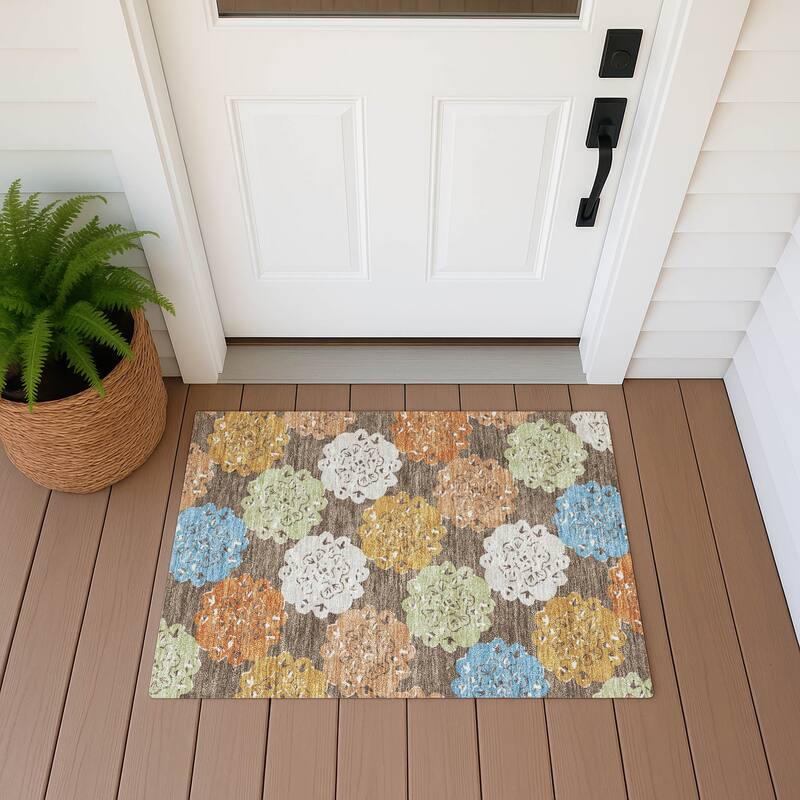 Machine Washable Indoor/ Outdoor Global Motif Chantille Rug - Chocolate - 1'8" x 2'6"