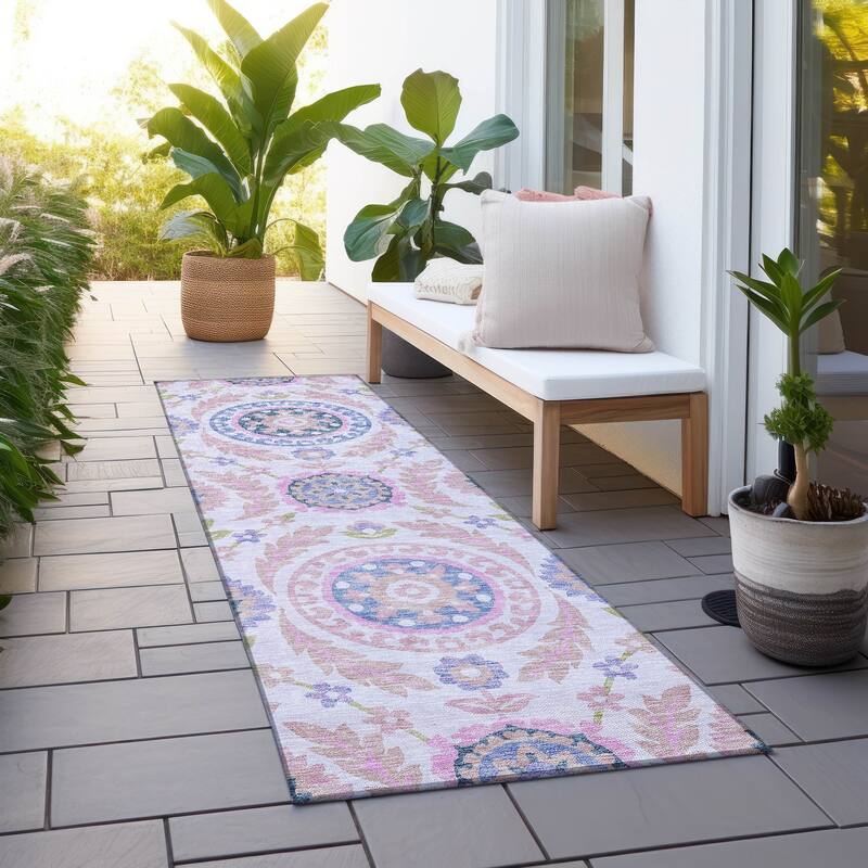 Machine Washable Indoor/ Outdoor Chantille Boho Suzani Rug - Blush - 2'3" x 7'6"