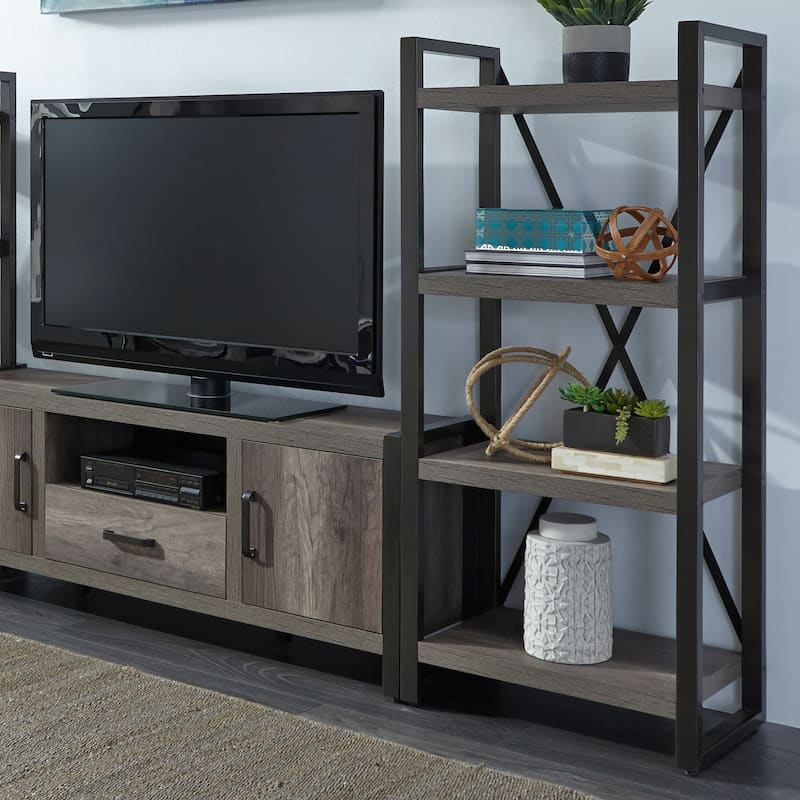 Tanners Creek Greystone Entertainment Center w Piers