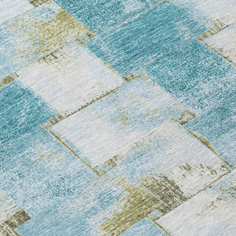 HomeRoots Striped Transitional Rectangle Outdoor Rug
