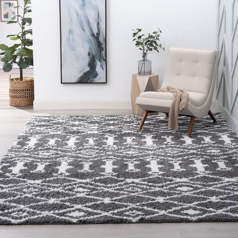 Joy Shag Mediterranean Geometric Indoor Area Rug