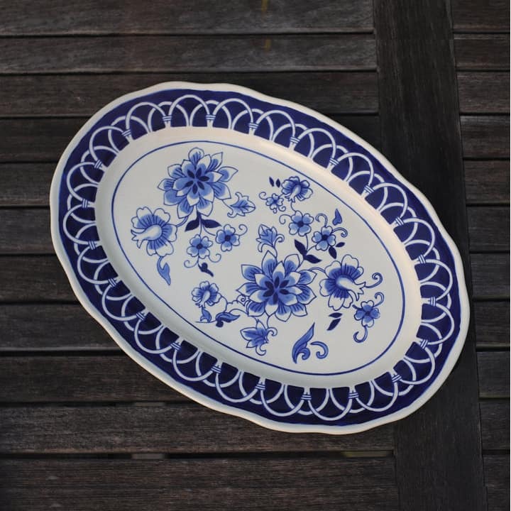 Euro Ceramica Blue Garden 18" Stoneware Oval Serving Platter - 18.5" x 13.2" x 1.26" - 18.5" x 13.2" x 1.26"