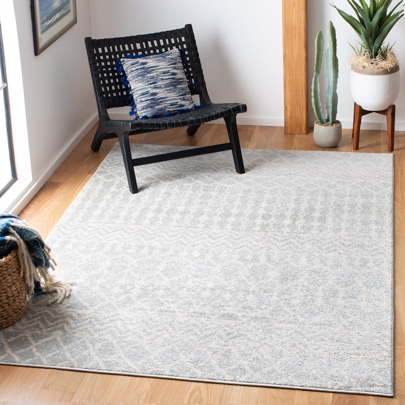 SAFAVIEH Tulum Metta Moroccan Boho Tribal Rug - 10' x 13' - Light Grey/Ivory