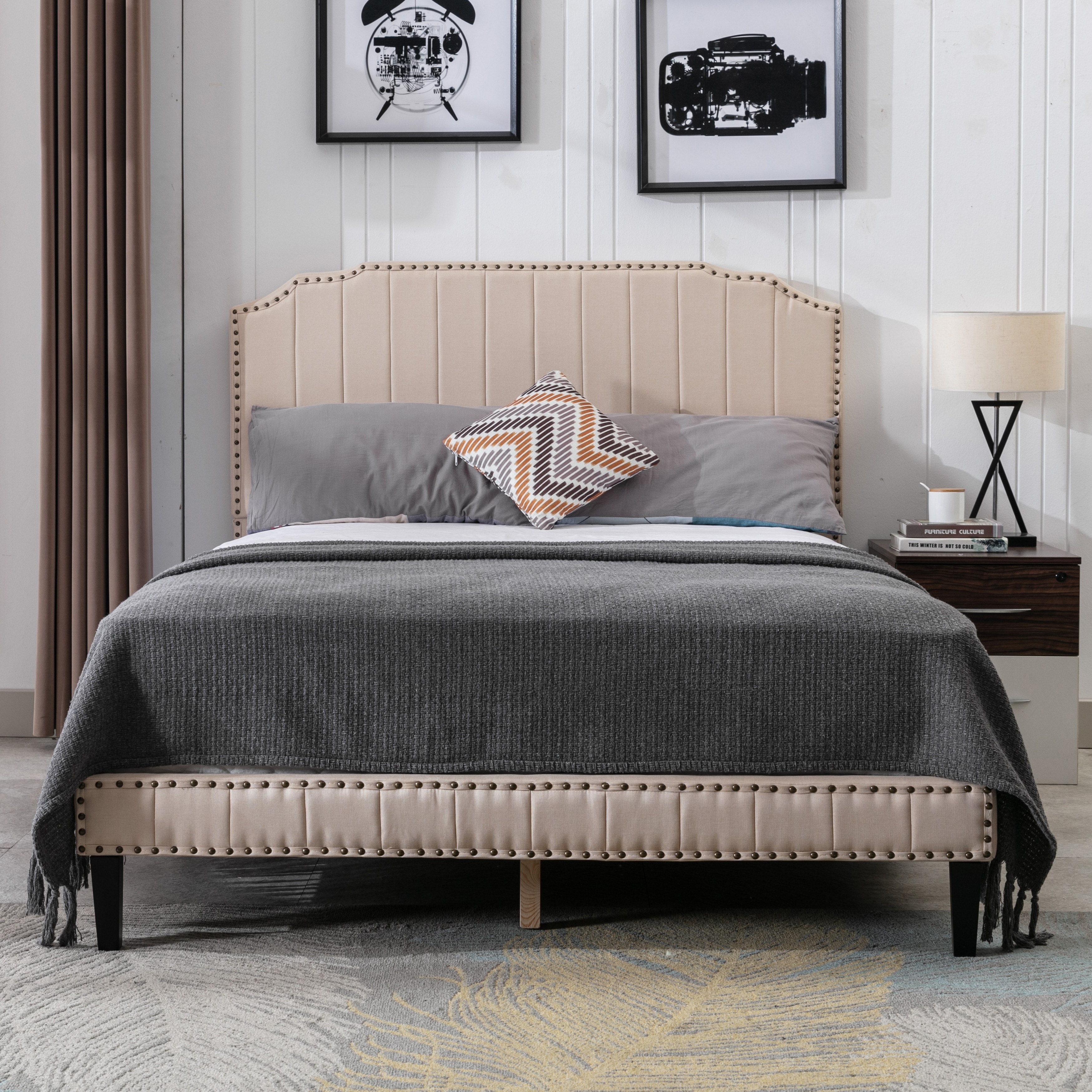 Tufted bed with wood trim top