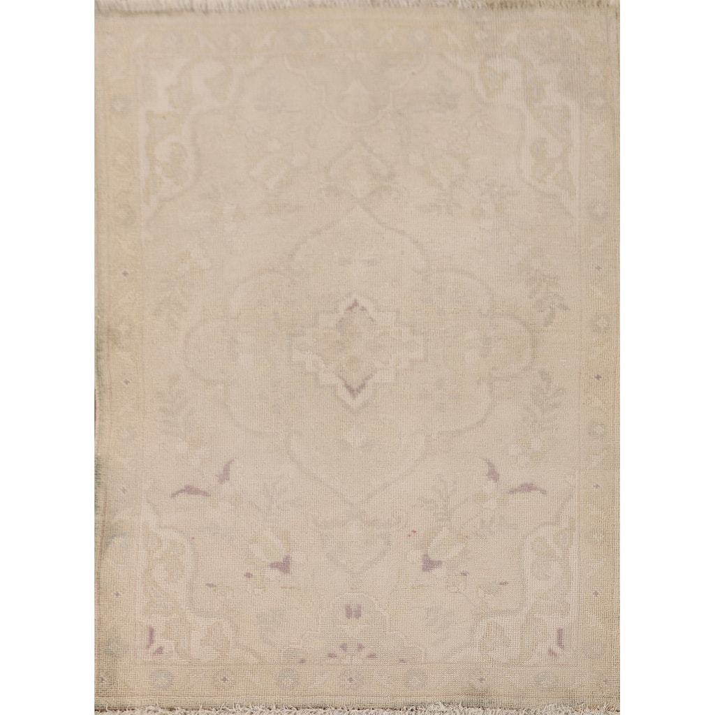 Hand Knotted Oriental 100% Wool Carpet Traditional Medallion Beige & Ivories Tabriz Area Rug - 4' 7'' X 3' 4''