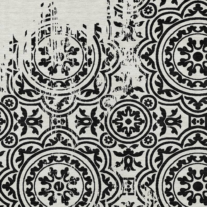 HomeRoots Medallion Transitional Rectangle Outdoor Rug