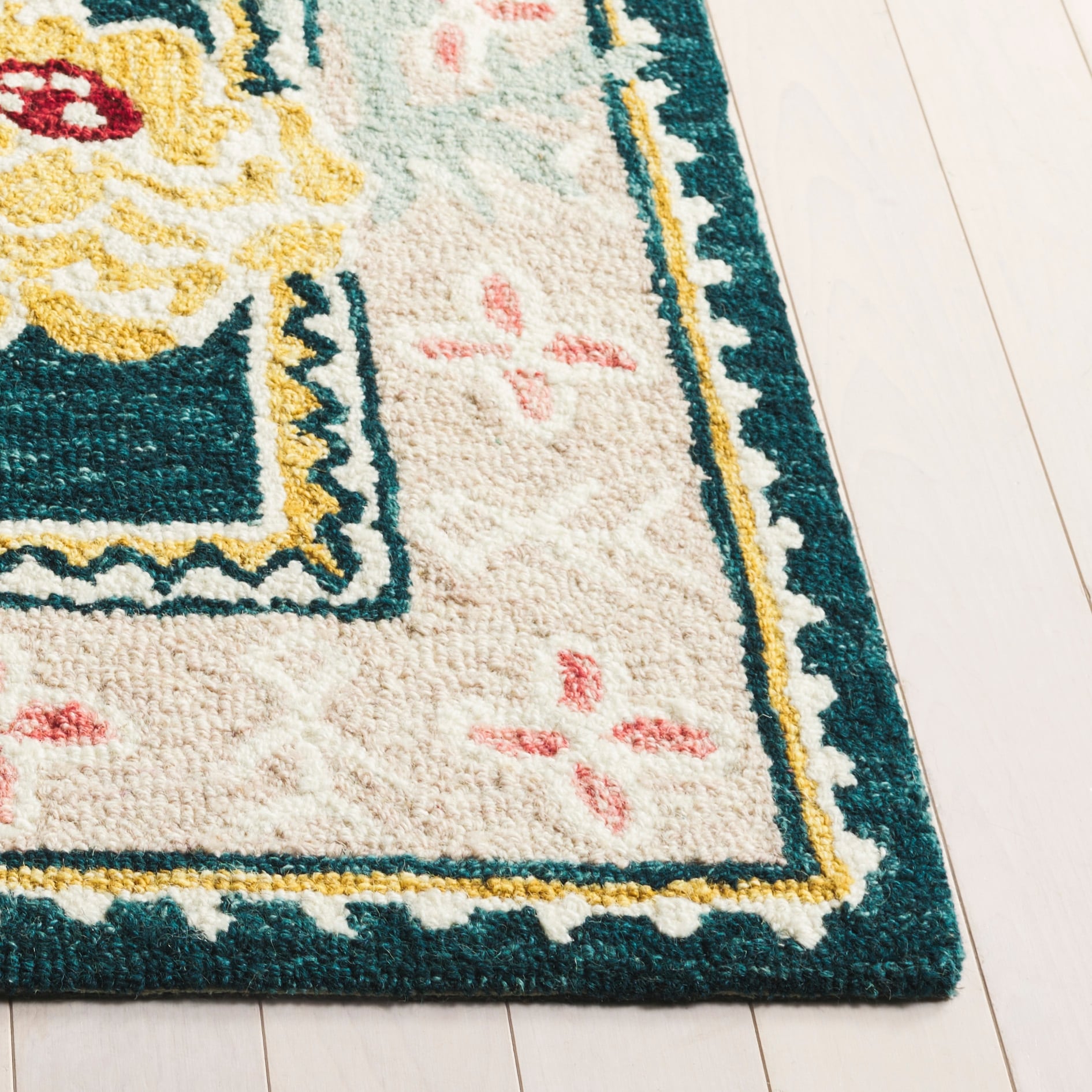 SAFAVIEH Handmade Jardin Pamina Floral Wool Rug - Overstock - 43179083