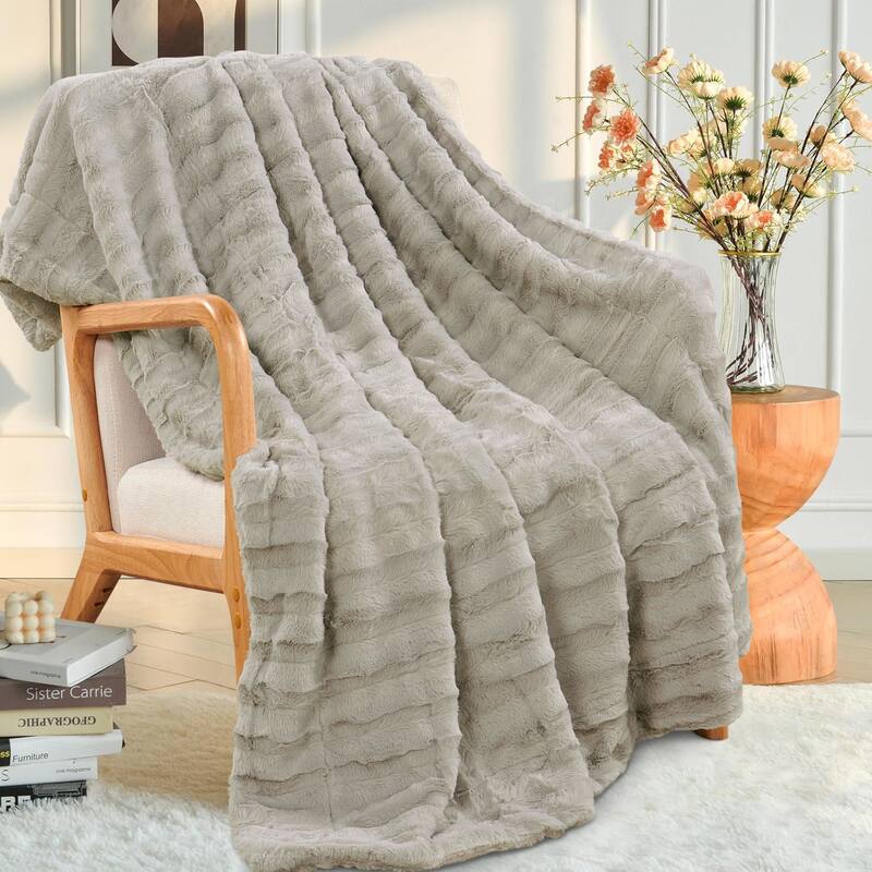 Oversized Derby Double Sided Fauxfur Throw