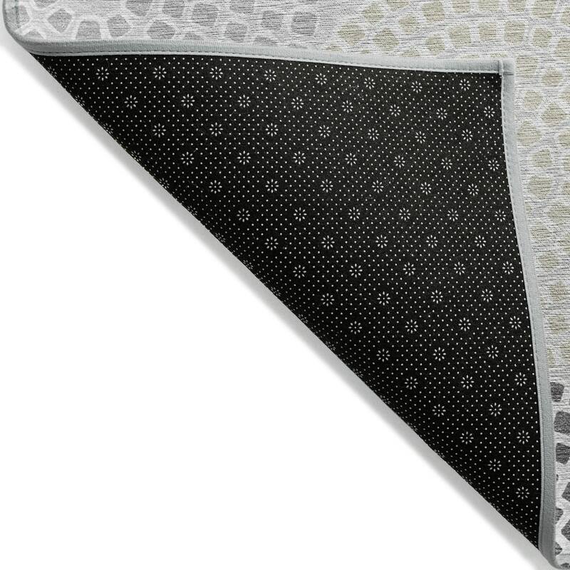 HomeRoots Geometric Transitional Rectangle Outdoor Rug