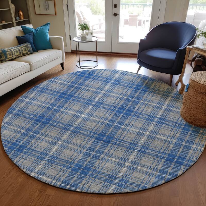 Machine Washable Indoor/ Outdoor Plaid Chantille Rug - Gray - 8' x 8'