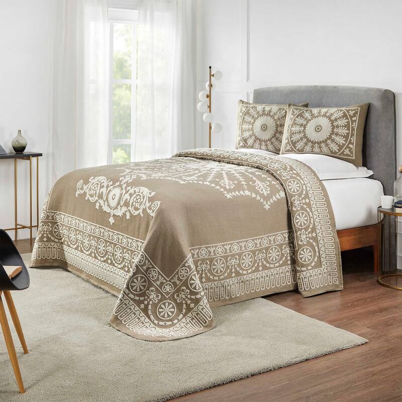 Superior Cotton Blend Oversized Classic Medallion Bedspread Set - Taupe - Twin