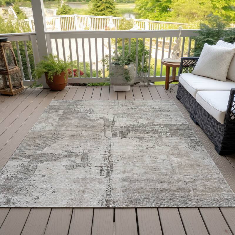 Machine Washable Indoor/ Outdoor Abstract Contemporary Chantille Rug