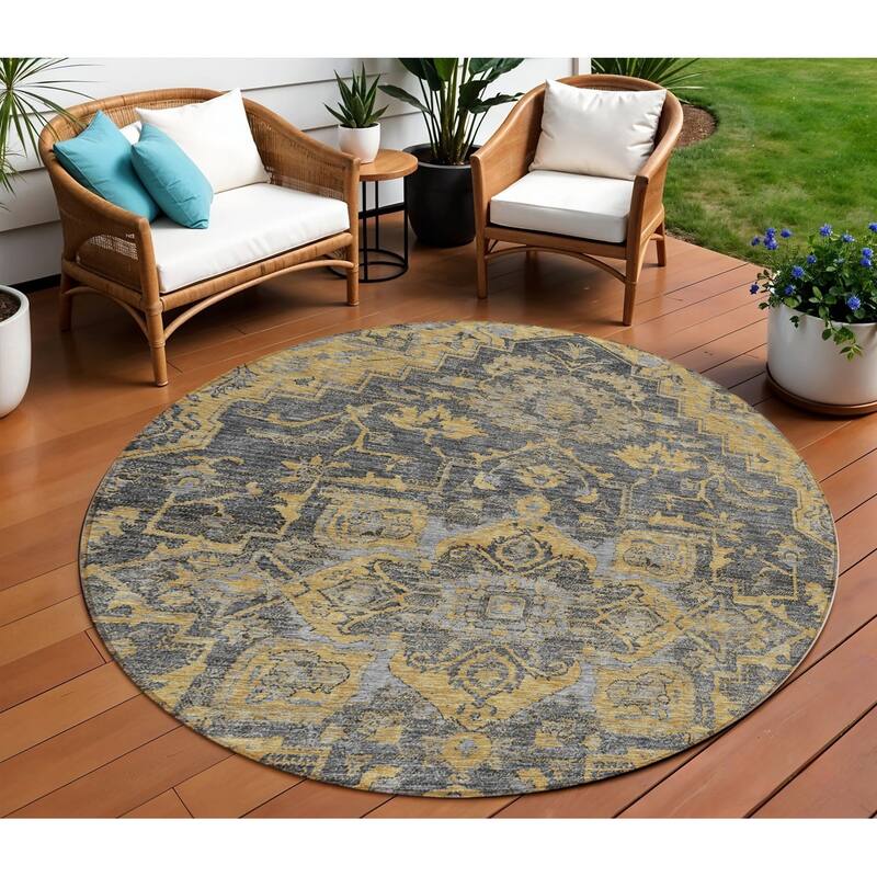 HomeRoots Oriental Traditional Rectangle Outdoor Rug - 8' Round