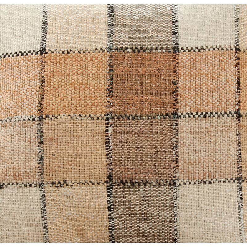 Table Runner With Checkered Design