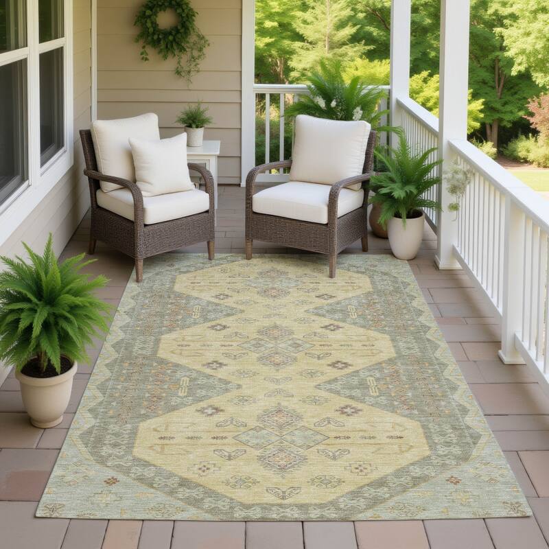 Machine Washable Indoor/ Outdoor Global Hiawatha Chantille Rug