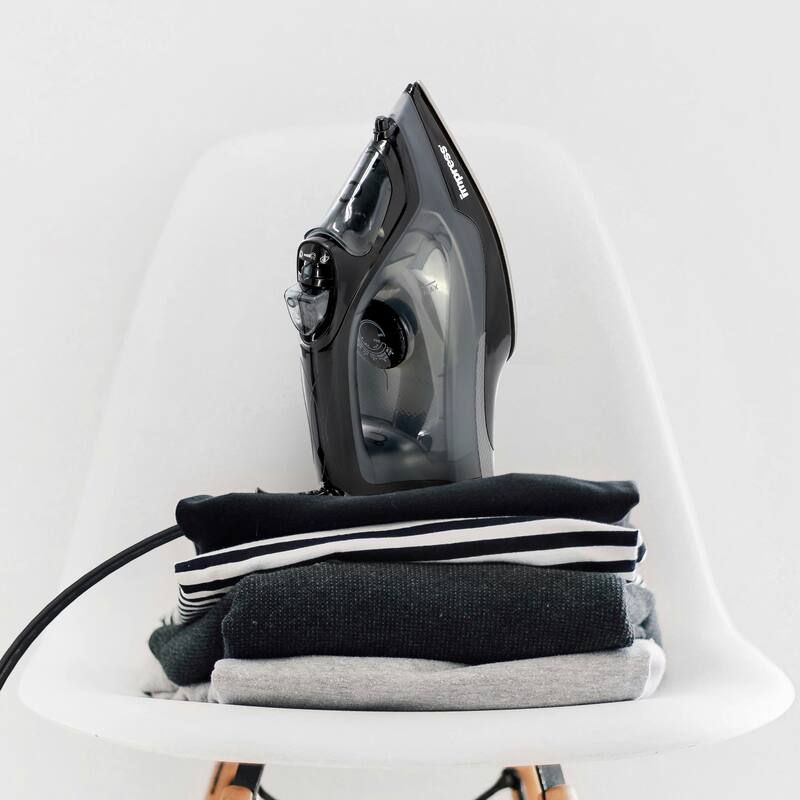 Impress Mid-Sized Spray Steam and Dry Iron in Black with Motion Auto-Shutoff