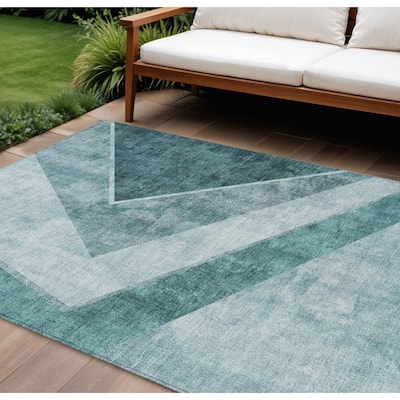 HomeRoots Geometric Transitional Rectangle Outdoor Rug
