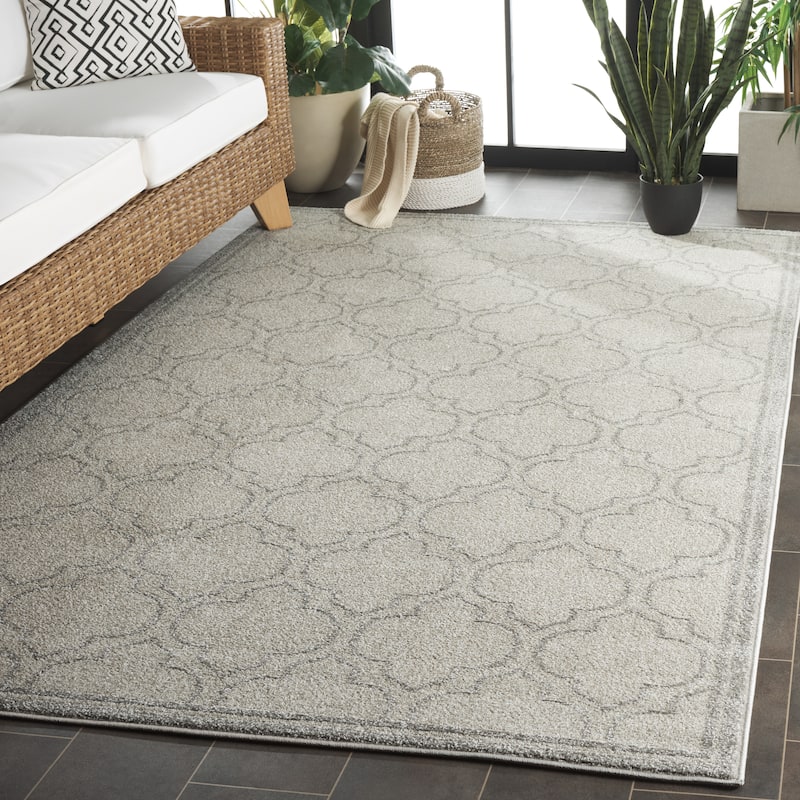 SAFAVIEH, Amherst Doraline Modern Rug