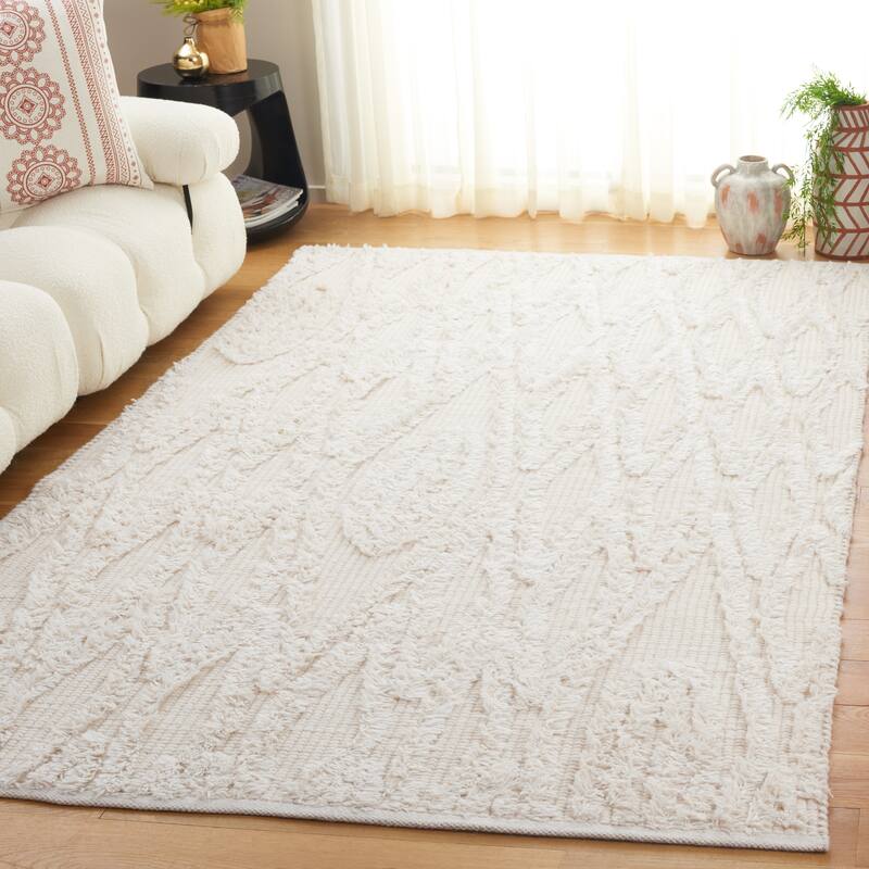 SAFAVIEH Handmade Natura Emanoela Wool Rug - 6' Square - Ivory
