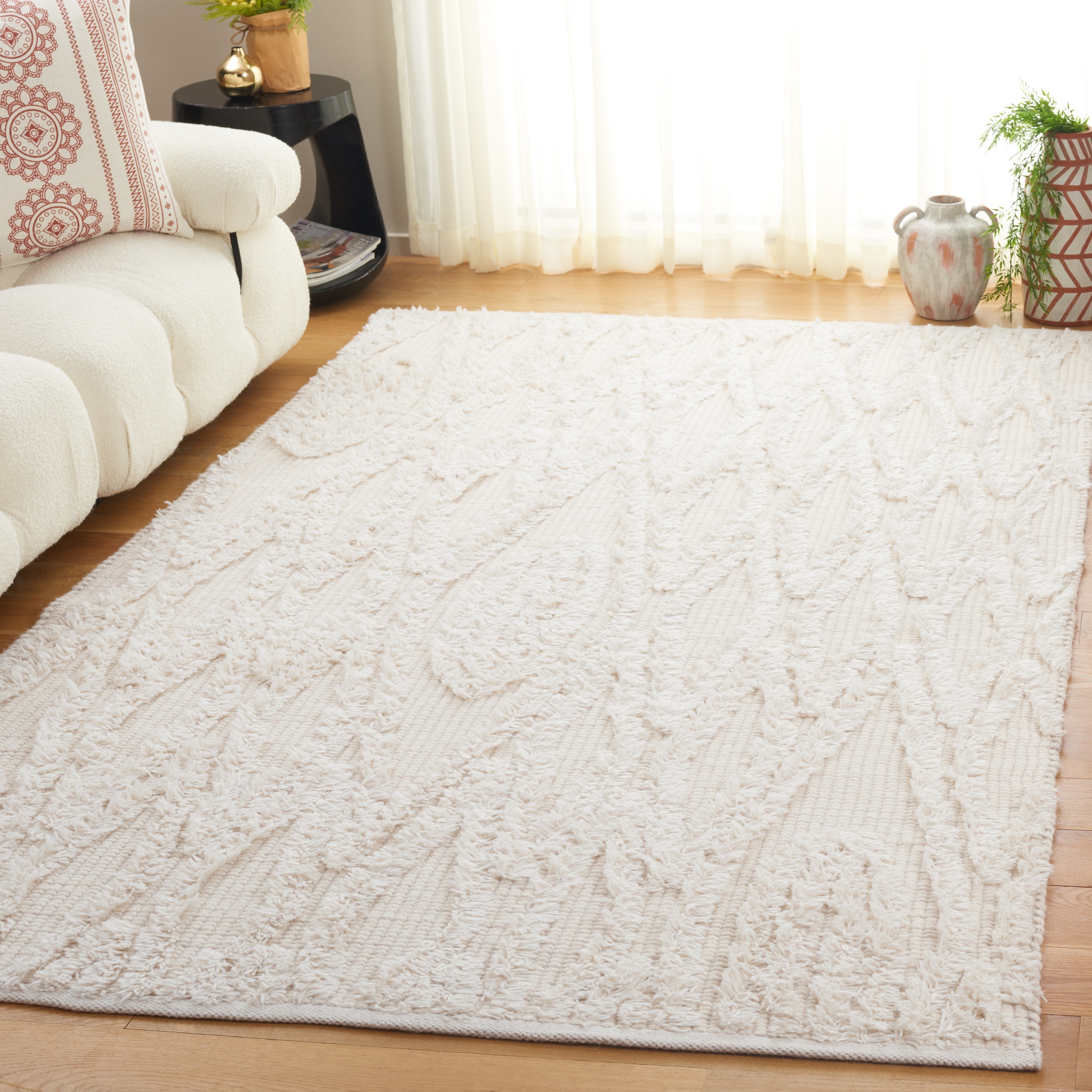 SAFAVIEH Handmade Natura Emanoela Wool Rug