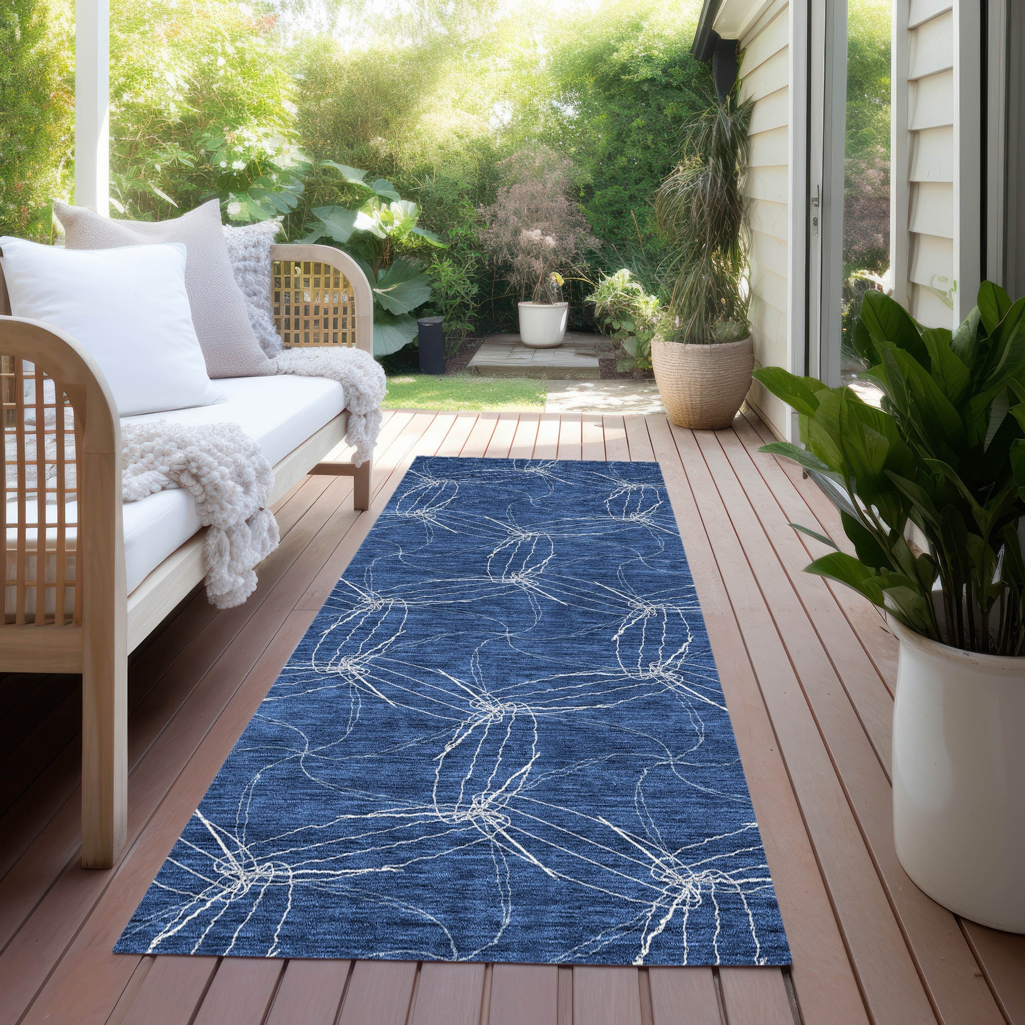 Machine Washable Indoor/ Outdoor Abstract Contemporary Chantille Rug