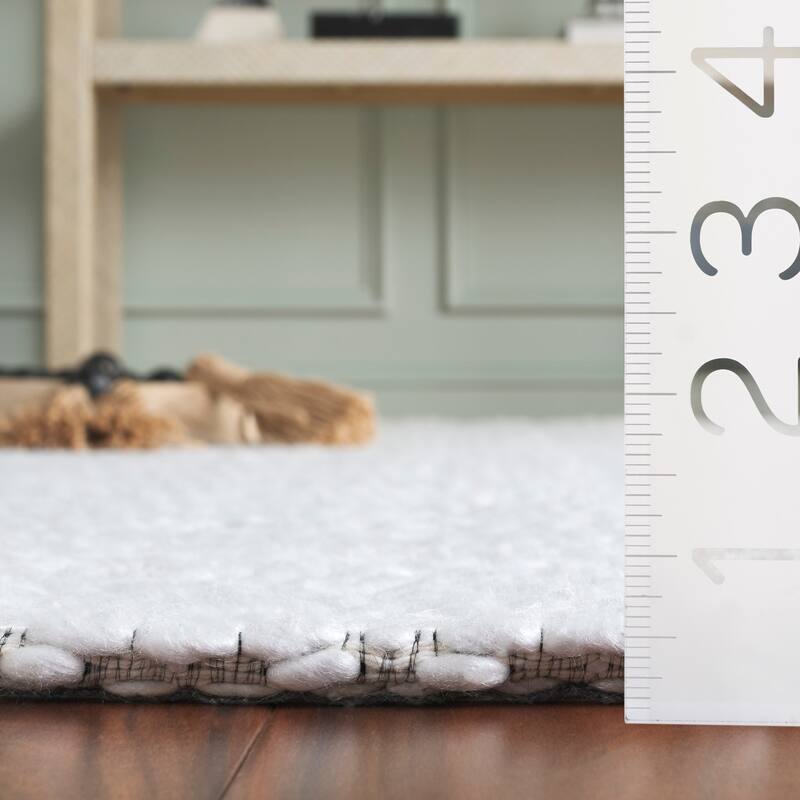 SAFAVIEH Handmade Marbella Malya Rug