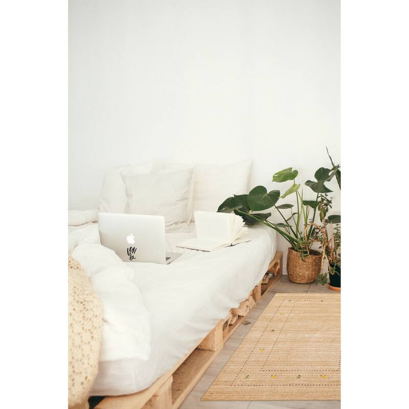 ECARPETGALLERY Hand Loomed Kashkuli Gabbeh Tan Wool Rug - 4'0 x 5'9