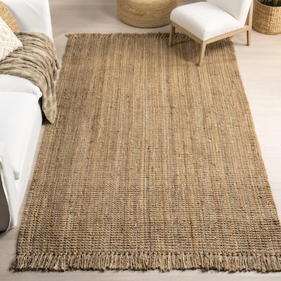Nuloom Delilah Solid Chunky Jute Tassel Area Rug