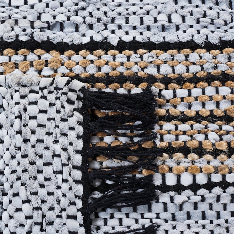 SAFAVIEH Handmade Vintage Leather Demetra Modern Fringe Rug