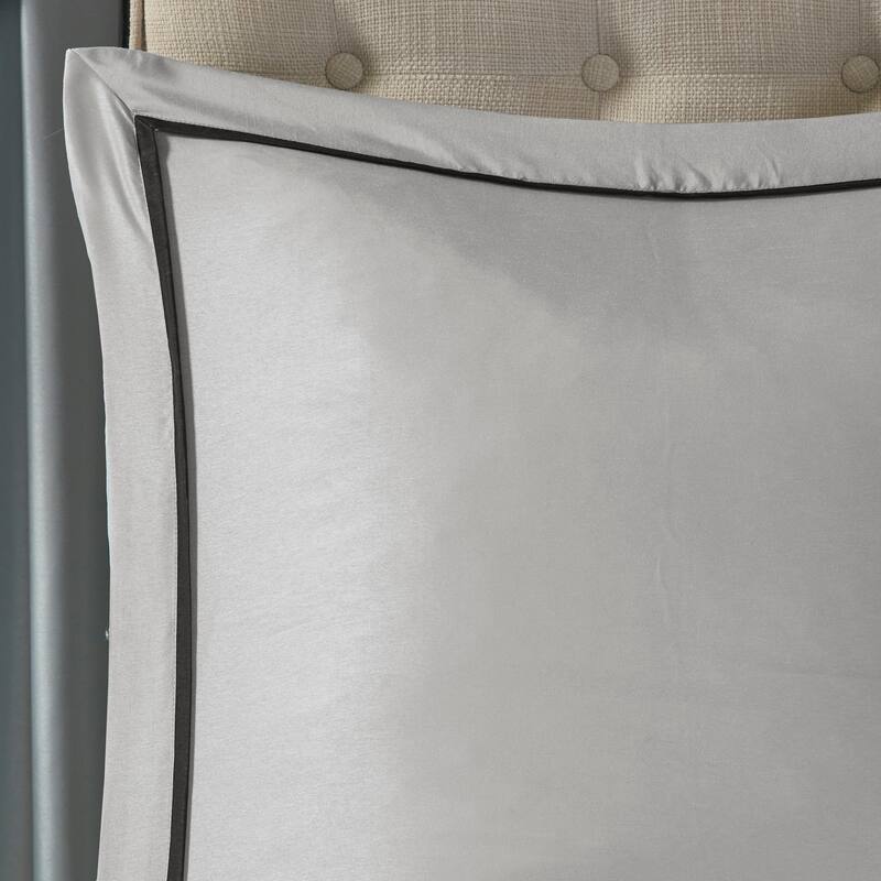 Madison Park Essentials Loretta 24-Piece Room in a Bag with Window Panels and Sheet Set