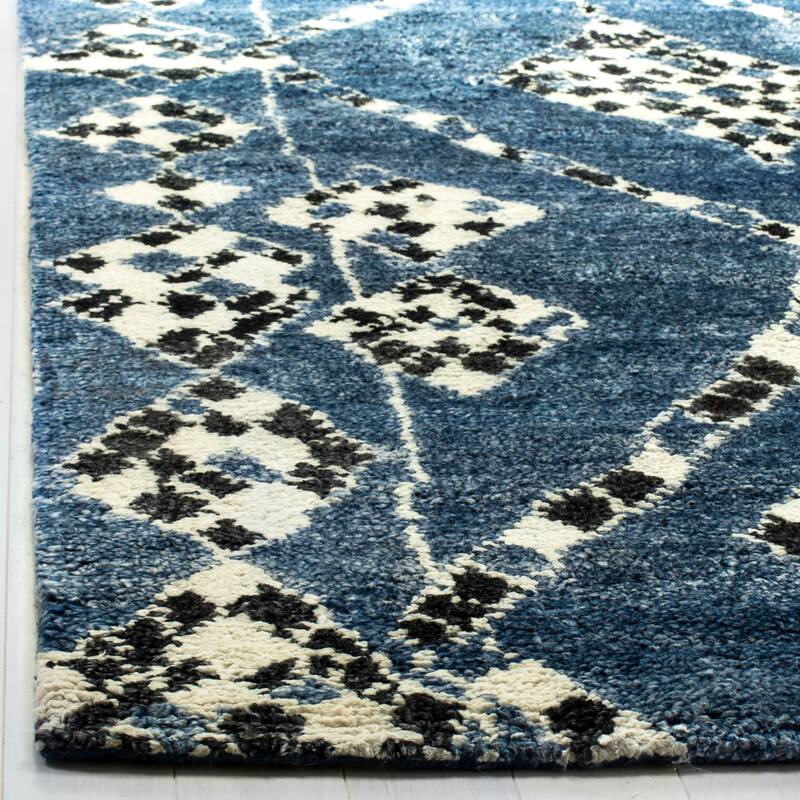 SAFAVIEH Couture Handmade Moroccan Oshra Modern Viscose Rug