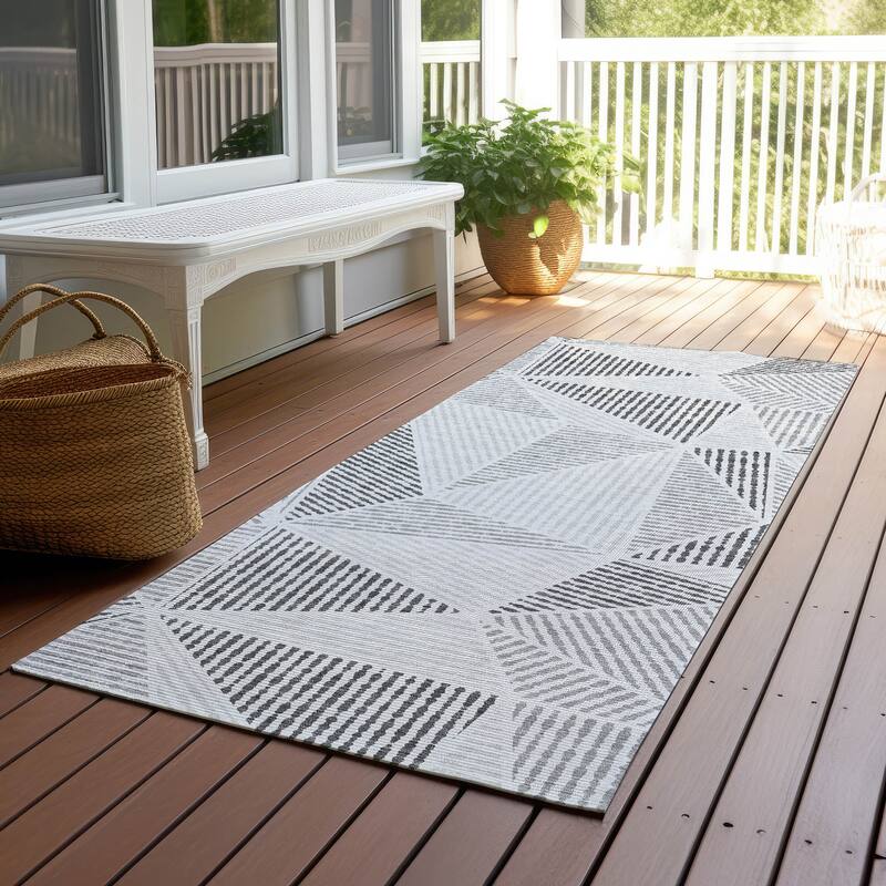 Machine Washable Indoor/ Outdoor Chantille Geometric Mosaic Rug