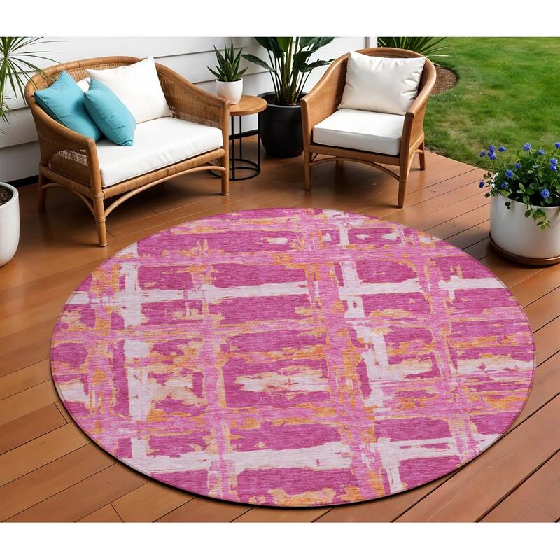 HomeRoots Striped Transitional Rectangle Outdoor Rug - 8' Round