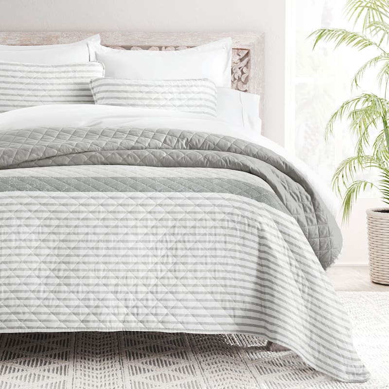 Becky Cameron All Season 3 Piece Summer Stripes Reversible Quilt Set with Shams