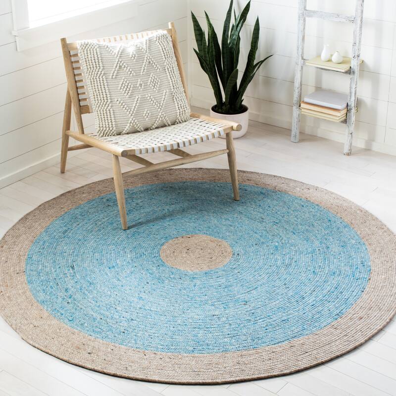 SAFAVIEH, Handmade Braided Sirlei Wool Rug