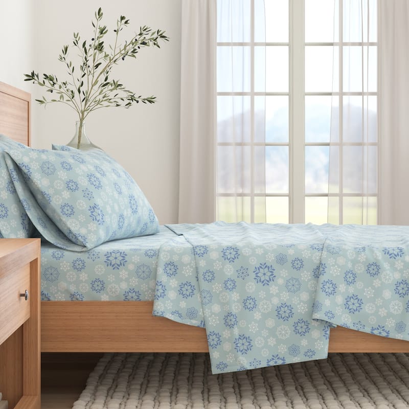 Linery & Co. Ultra-Soft Turkish Cotton Flannel Christmas Print Sheet Set - California King - Blue Snowflake
