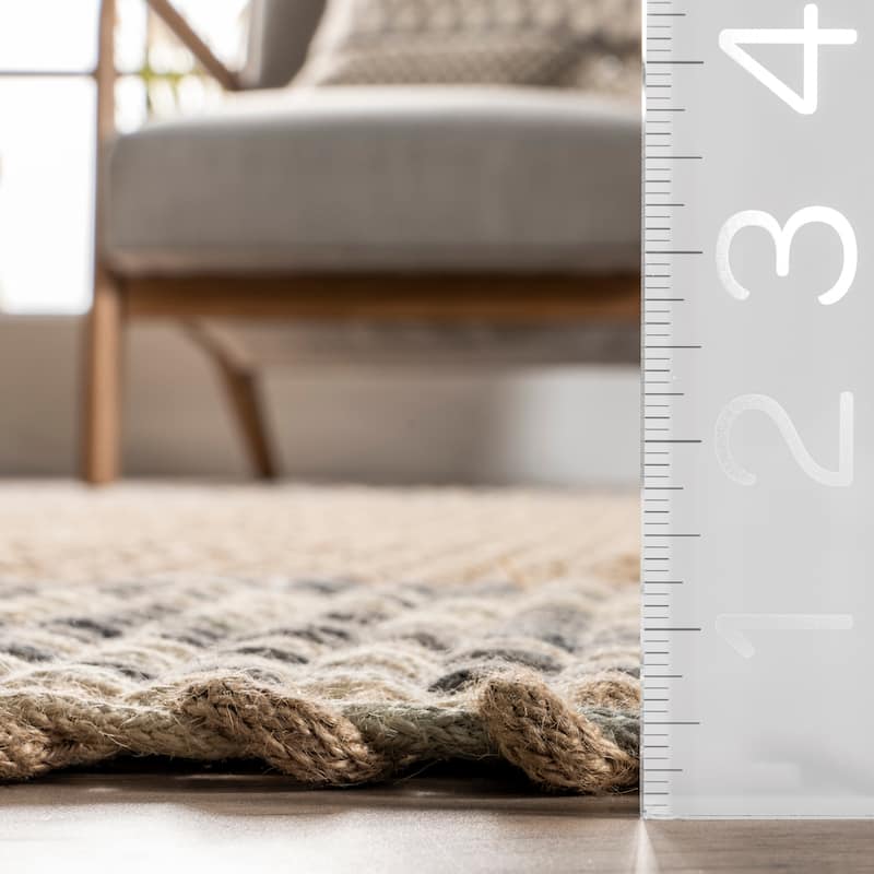 Nuloom Jada Casual Jute Tassel Area Rug