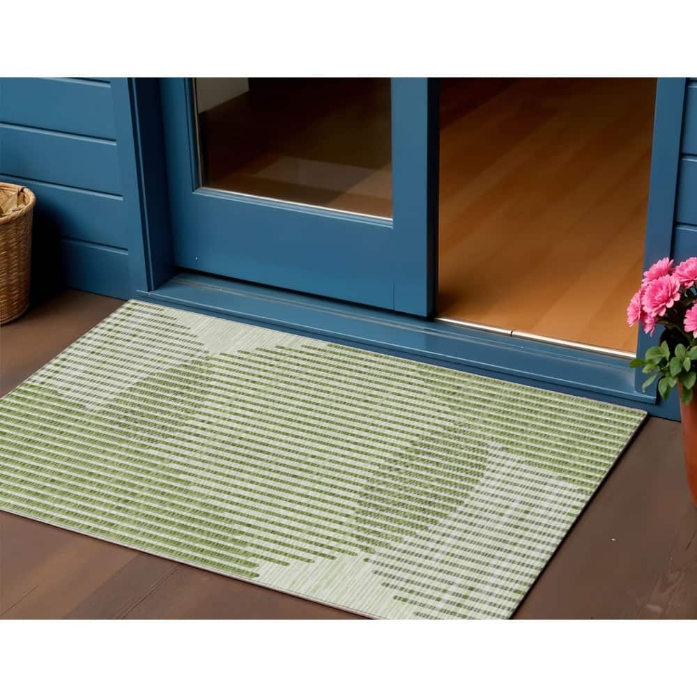 HomeRoots Geometric Transitional Rectangle Outdoor Rug