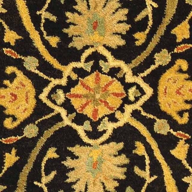 SAFAVIEH Handmade Antiquity Izora Traditional Oriental Wool Rug