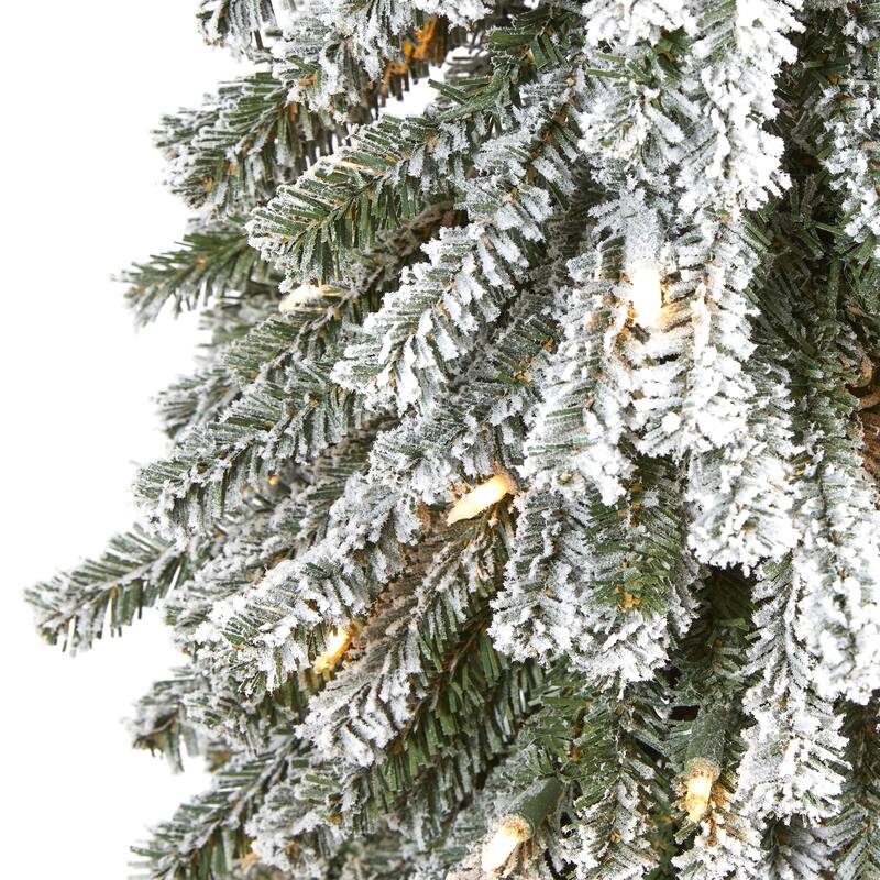 5' Flocked Grand Alpine Christmas Tree with 200 Clear Lights - Green