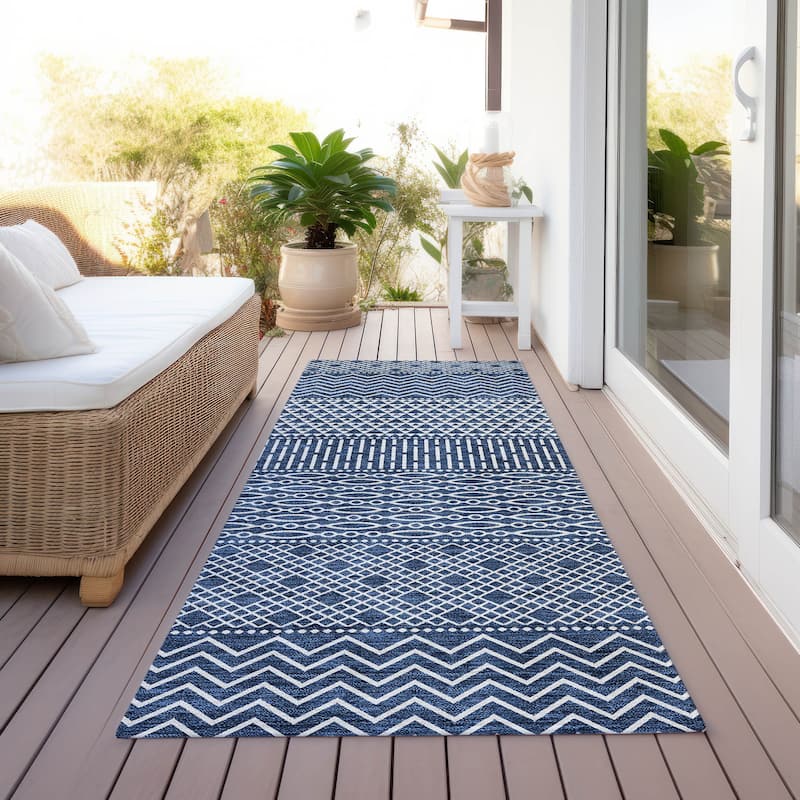 Machine Washable Indoor/ Outdoor Modern Stripes Chantille Rug - Navy - 2'3" x 7'6"