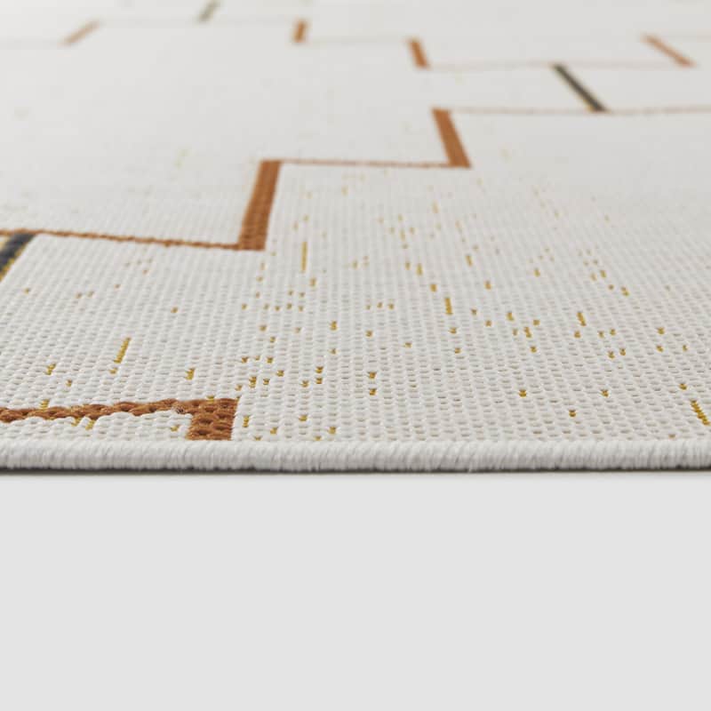 Mead Southwestern Indoor/Outdoor Area Rug