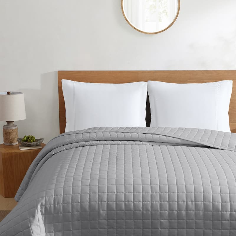 Jennifer Adams Lux Ultra-Soft Lightweight California Square Quilt