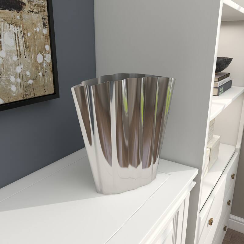 Silver Stainless Steel Metal Vase with Zig Zag Edging