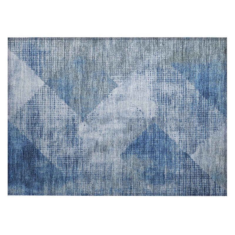 Machine Washable Indoor/ Outdoor Diamond Ombre Chantille Rug